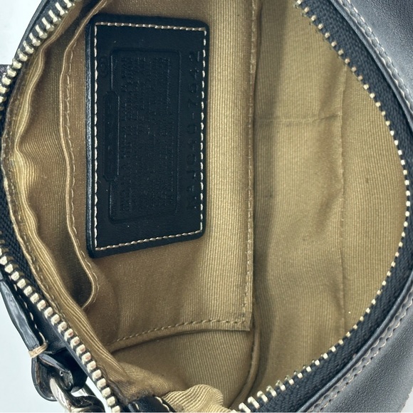 Coach Hampton Leather Shoulder HOBO Bag. - Picture 4 of 7